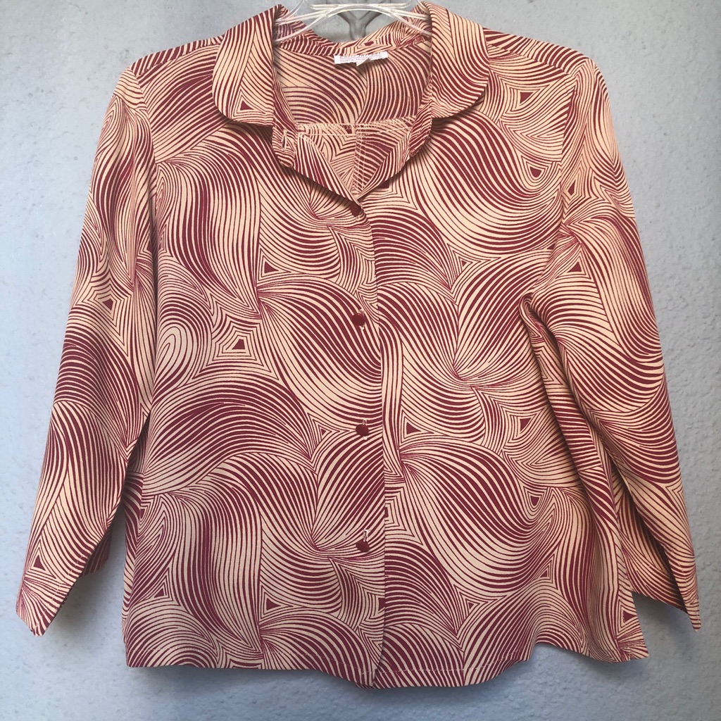 Basic Threads Blouse Button Down Size M